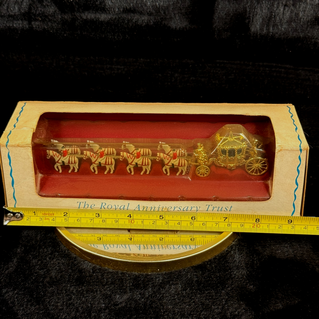 Royal Anniversary Trust State Gold Coach 40th Queen Jubilee Limited Edition Box1