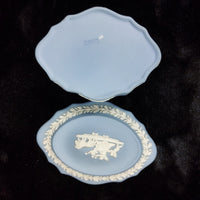 Thumbnail for Wedgwood Jasperware Blue Design Classical Cherub Oval Trinket Box – Vintage8
