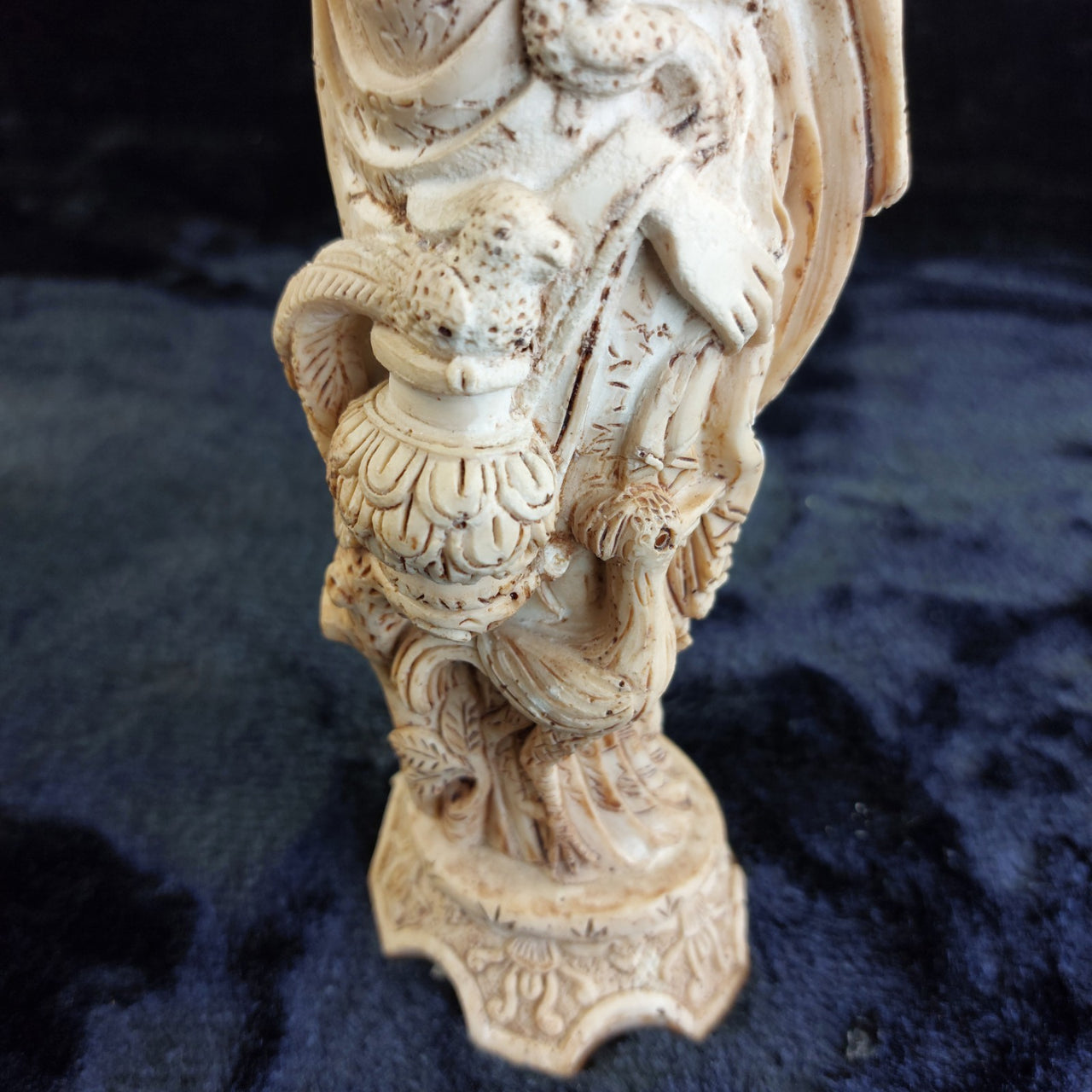 Asian Woman with Fan and Birds Resin Figurine Ivory Colour Approx 10in Worn16