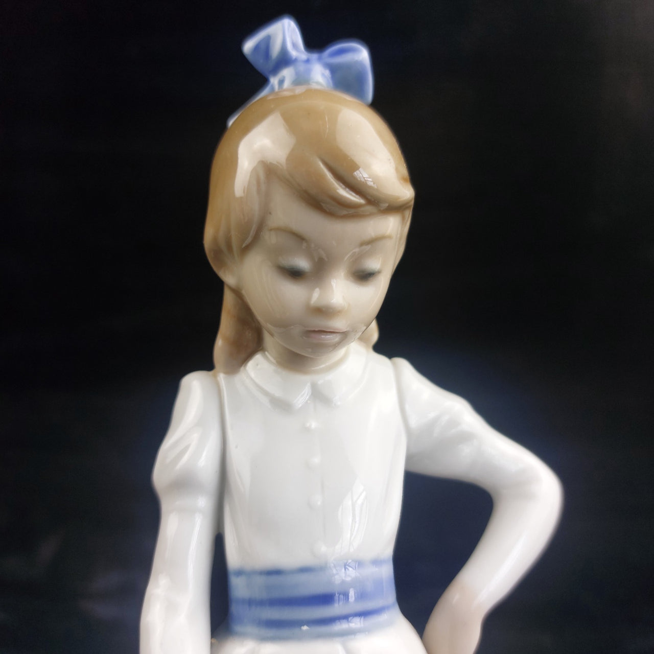 NAO by Girl Lladro with Dog Figurine Spain 1987 White Blue Dress 9.5" decor7