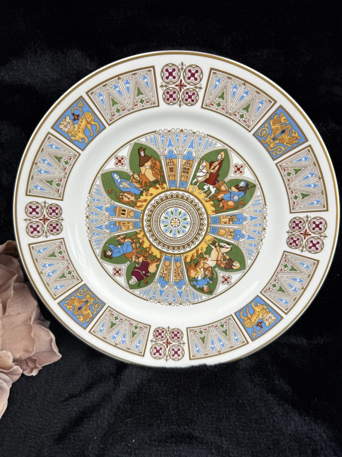 Spode Limited Edition Collector Plates Lot of 2 Canterbury Pilgrims & 1979 decor3