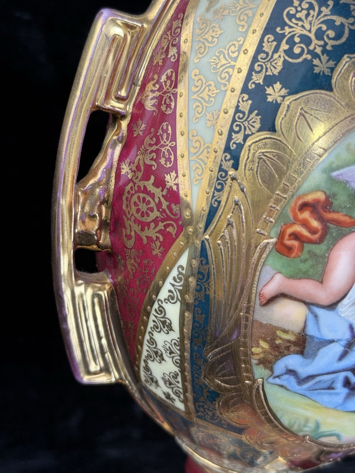 Antique 19th Century Royal Vienna Urn Lamp Romantic Scene Gold Accents Large14