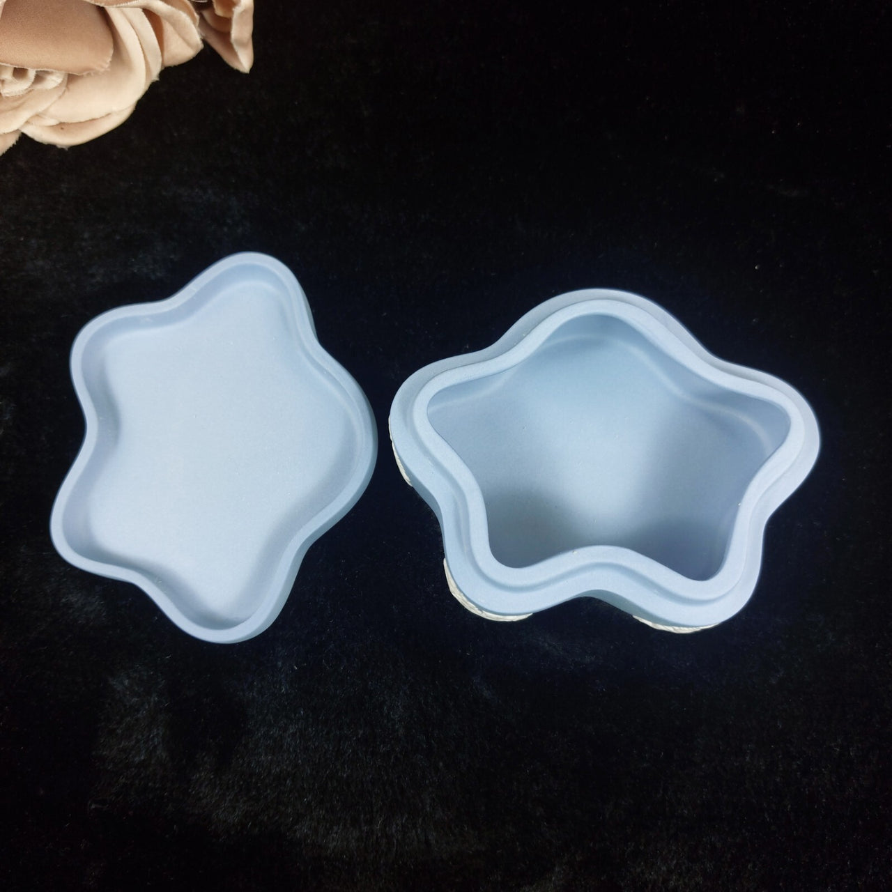 Wedgwood Blue Elegant Jasperware & Collectible Trinket Box/Lidded Dish British d11