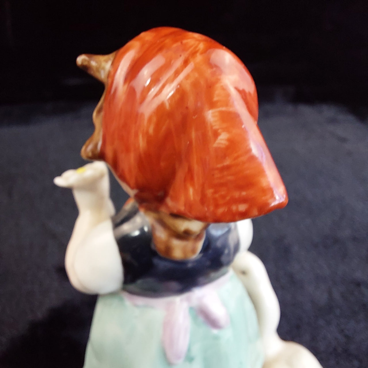 AK Kaiser Figurine Germany Porcelain Girl with Goose 16cm Hand Painted Small dec10
