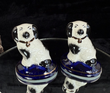 Staffordshire Ware Kent Black-White Dog Pair Ceramic Ornament Decor1