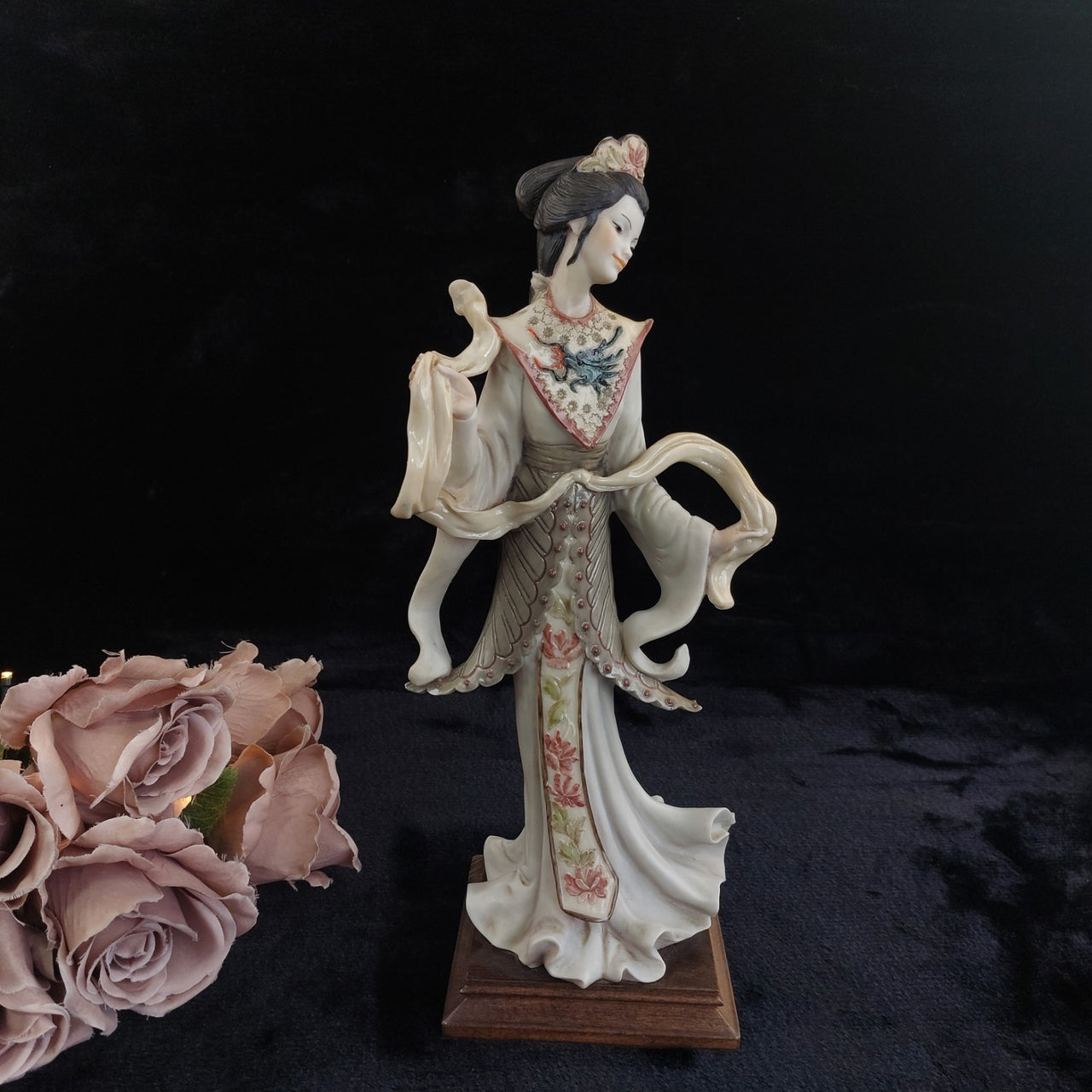 Capodimonte E. Belcari 40cm Geisha Figurine 1988 Goddess Style decor  see pics1