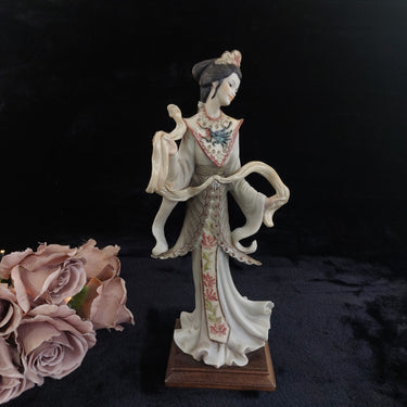 Capodimonte E. Belcari 40cm Geisha Figurine 1988 Goddess Style decor  see pics1
