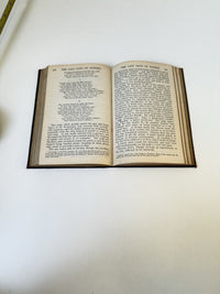 Thumbnail for Collins Days Last of Pompeii Lord Lytton Antique Red Leather Gilt Spine 1890s9