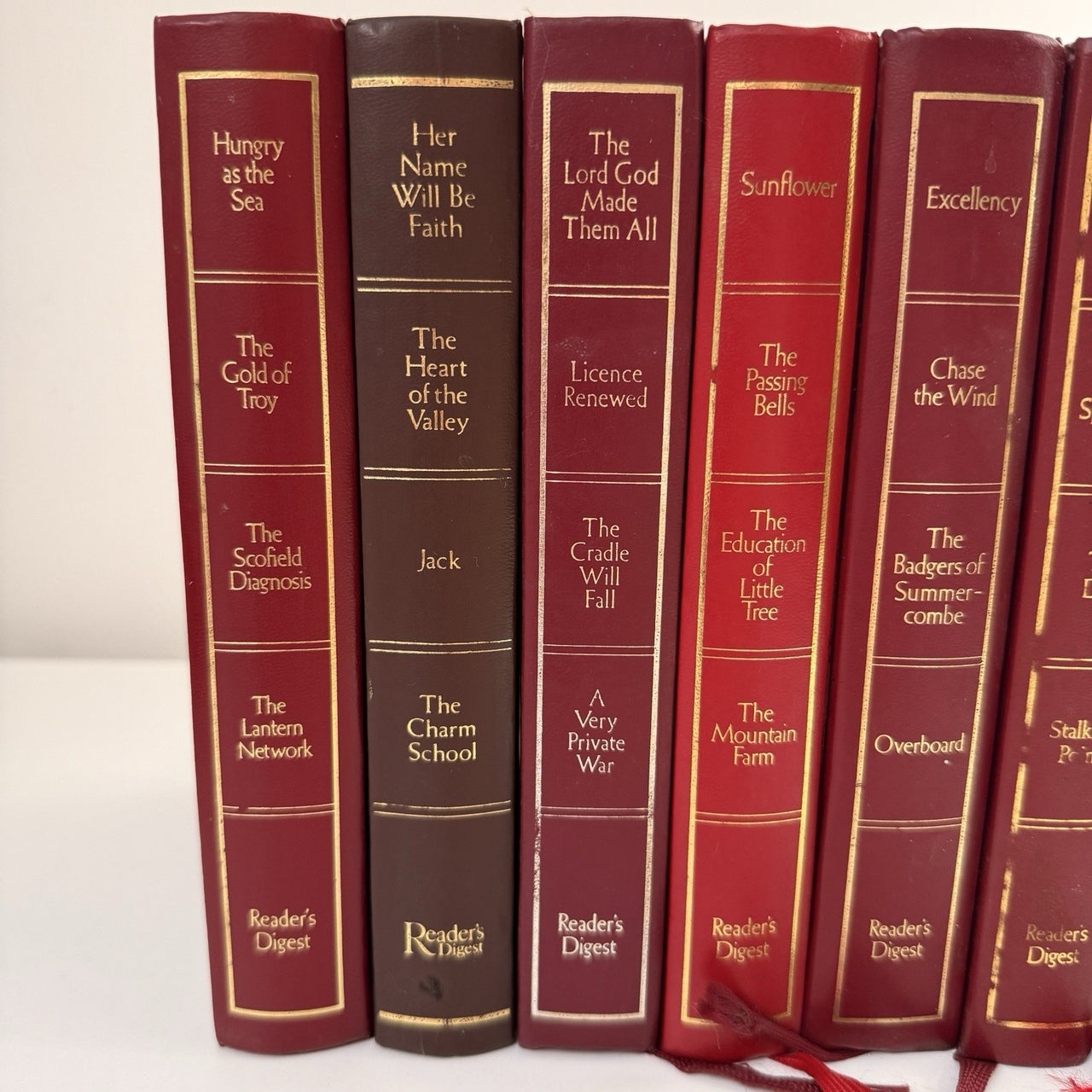 Reader’s Digest Condensed 1980s Books Set x7 Red Leatherette Bookshelf Deco1