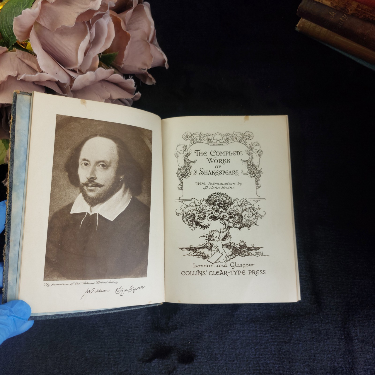 Collins Complete Works Shakespeare Blue Leather Worn Gold Gilt Edges 1923 Book  1