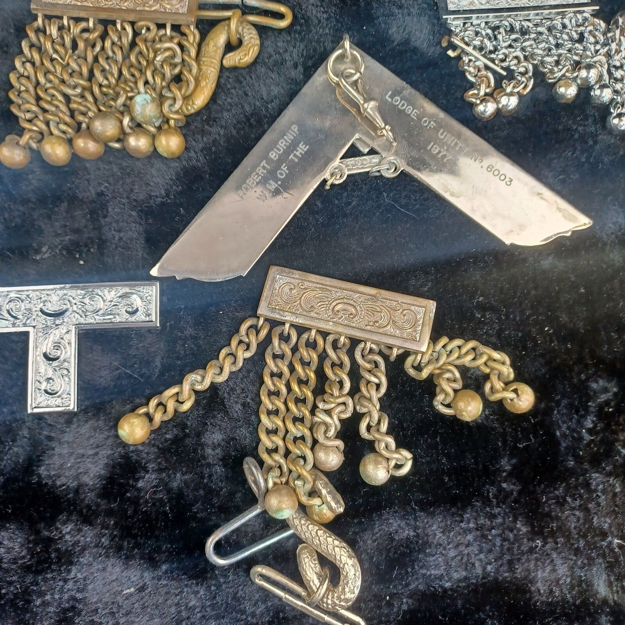 Masonic Lodge Regalia Job Lot 845g – Past Master Jewel 1977 + Levels & Jew Chain10