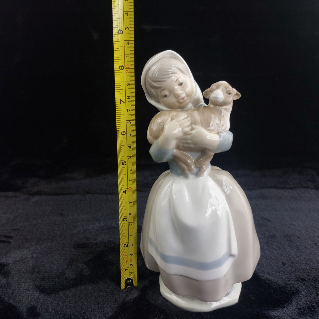 Nao by Lladro Girl Figurine Spain Holding Lamb Animal Farm bookcase decor Lladró1