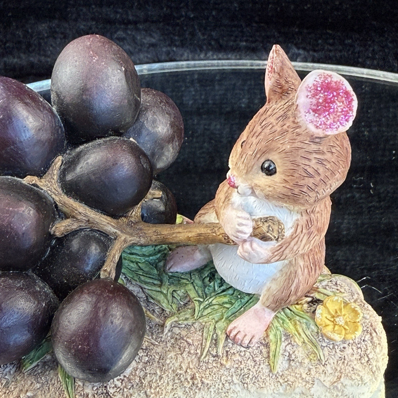 Vintage Fine Border Arts Merrie Mice Figurine - "The Grape Escape" A0251 - 20026