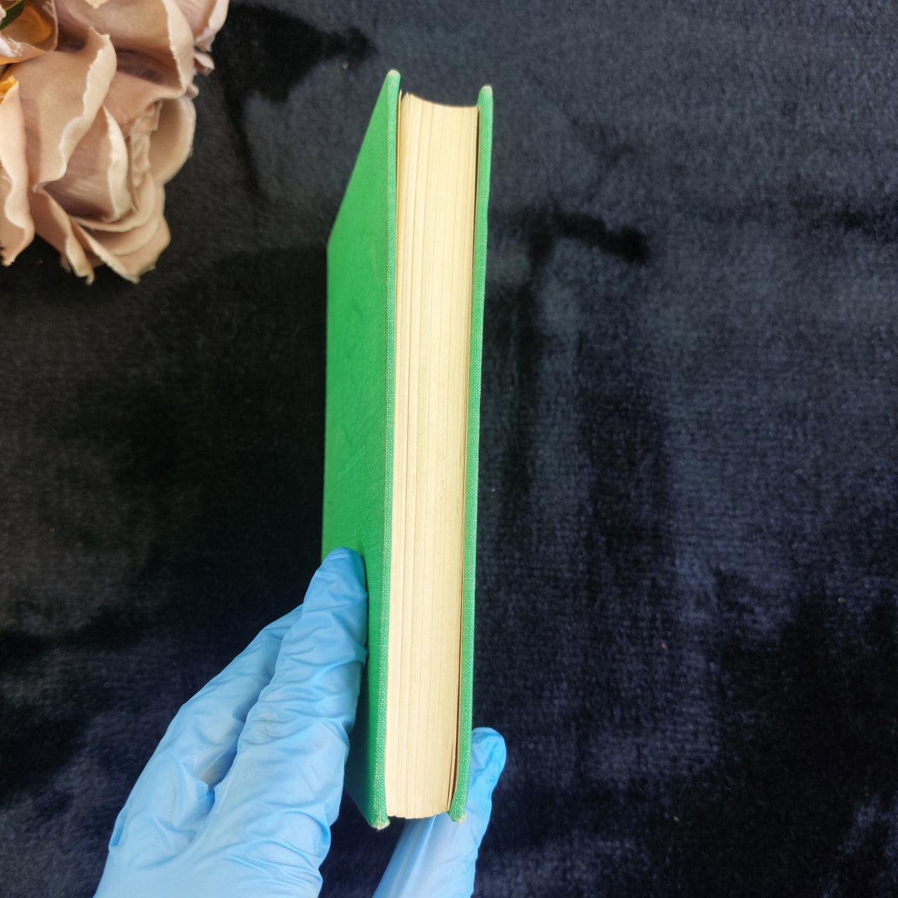Modern Library  Seven Gothic Tales Isak Dinesen Green Cloth 1960s Vintage dec US9