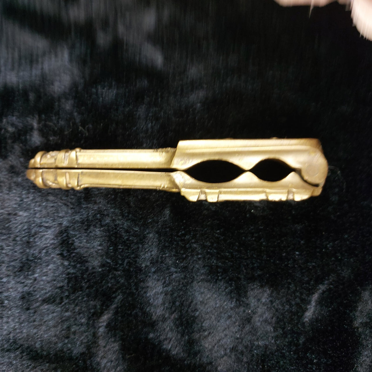 Antique Brass Nutcracker – Design Shakespeare – Made in England unique gift2