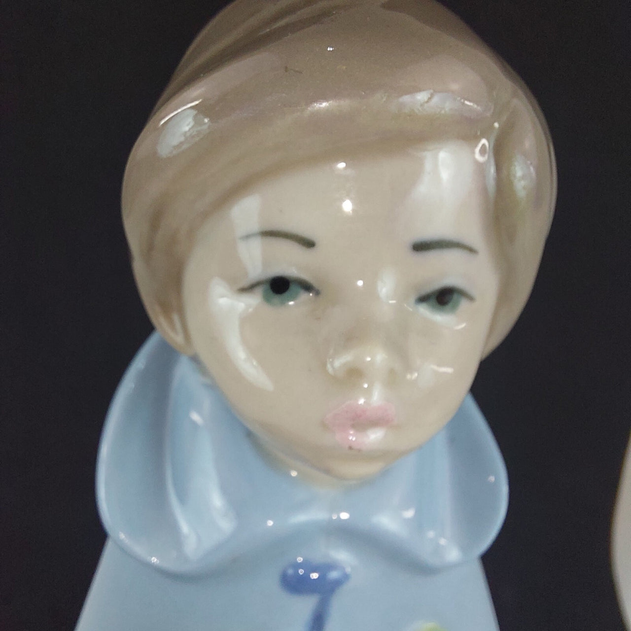 Collectible Lady Casades from -7.5" Spain Porcelain Figurine - See Video3