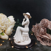 Thumbnail for Collection Leonardo Figurine Annie Rowe Sitting  7.5