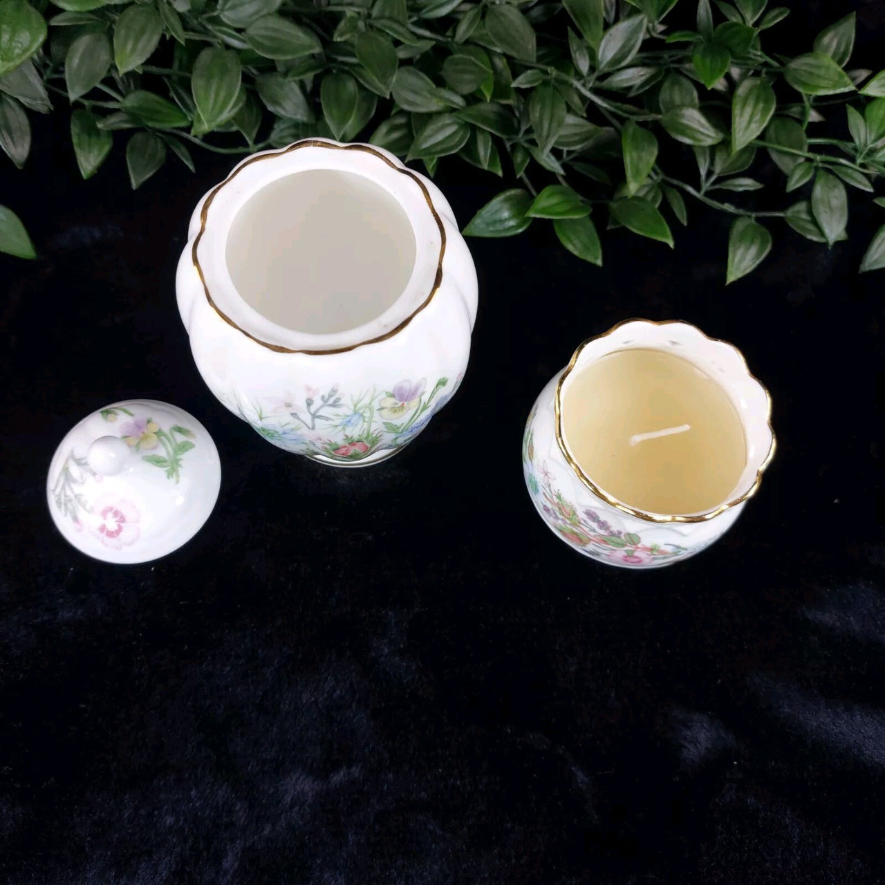 Aynsley porcelain Wild Tudor 2 set of Lidded Jar & Candle Holder Bone China Made5