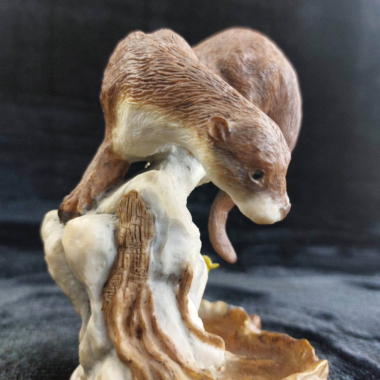 Teviotdale Otter Figurine by Ed Janni Hand Painted Scotland, 5.5â Wildlife dec3
