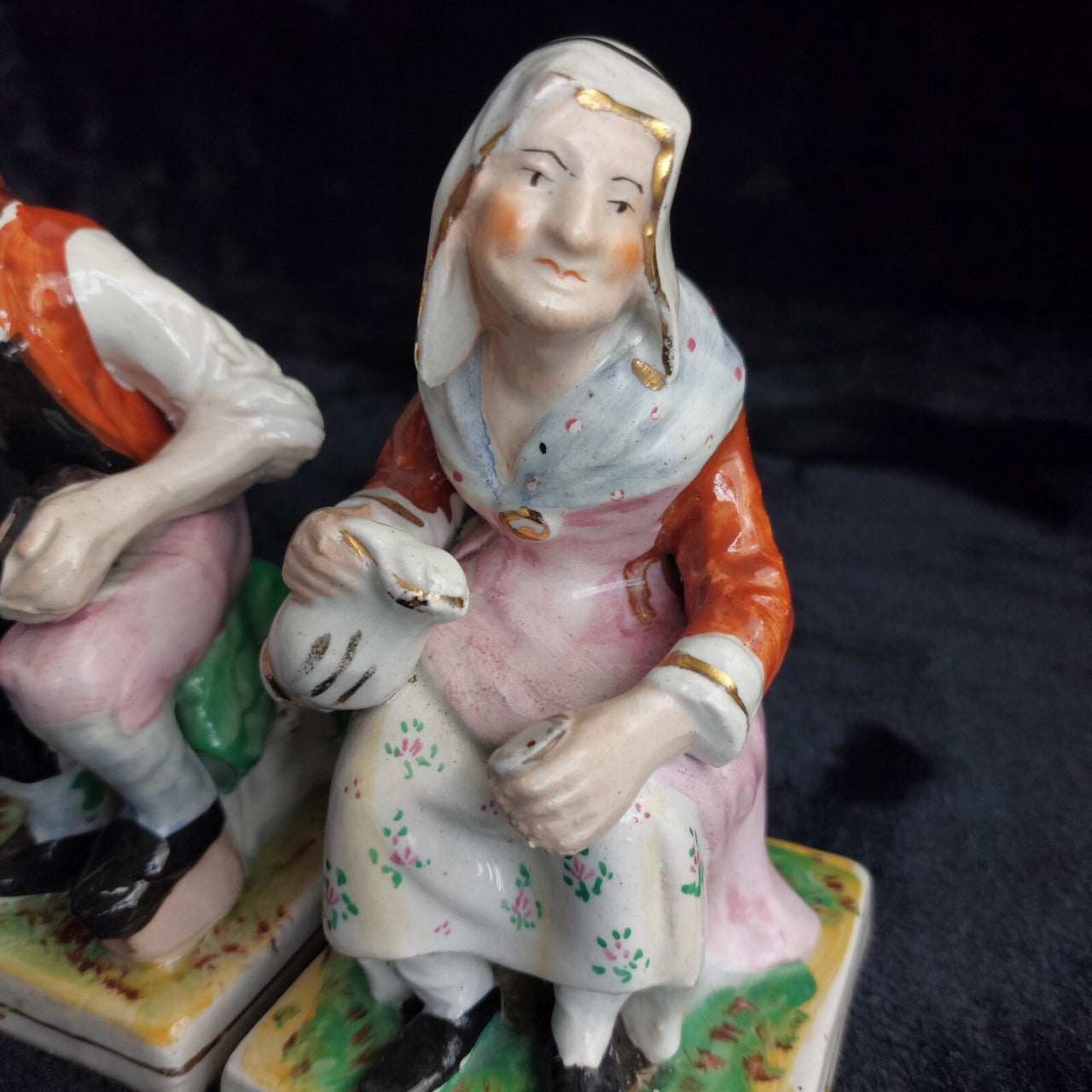 Antique Staffordshire decor Figurines Seated Couple classic Pair 906g  see pics10