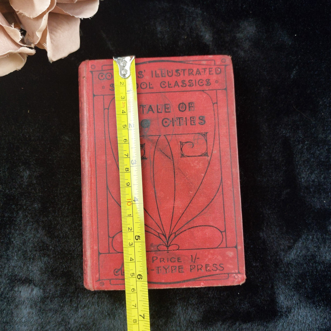 A Tale of Two Cities - Collins' School Classics - Clear- by Dickens Press Type3