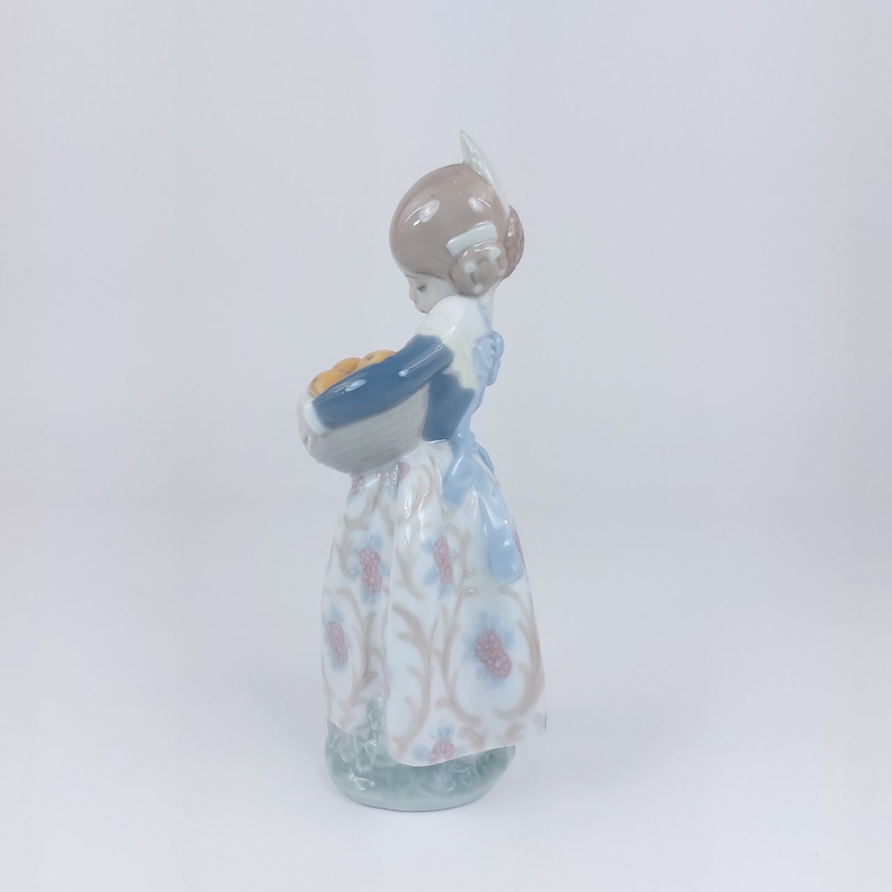 Rare NAO by Lladró Spanish Porcelain Girl with Basket Figurine Handmade Spain21