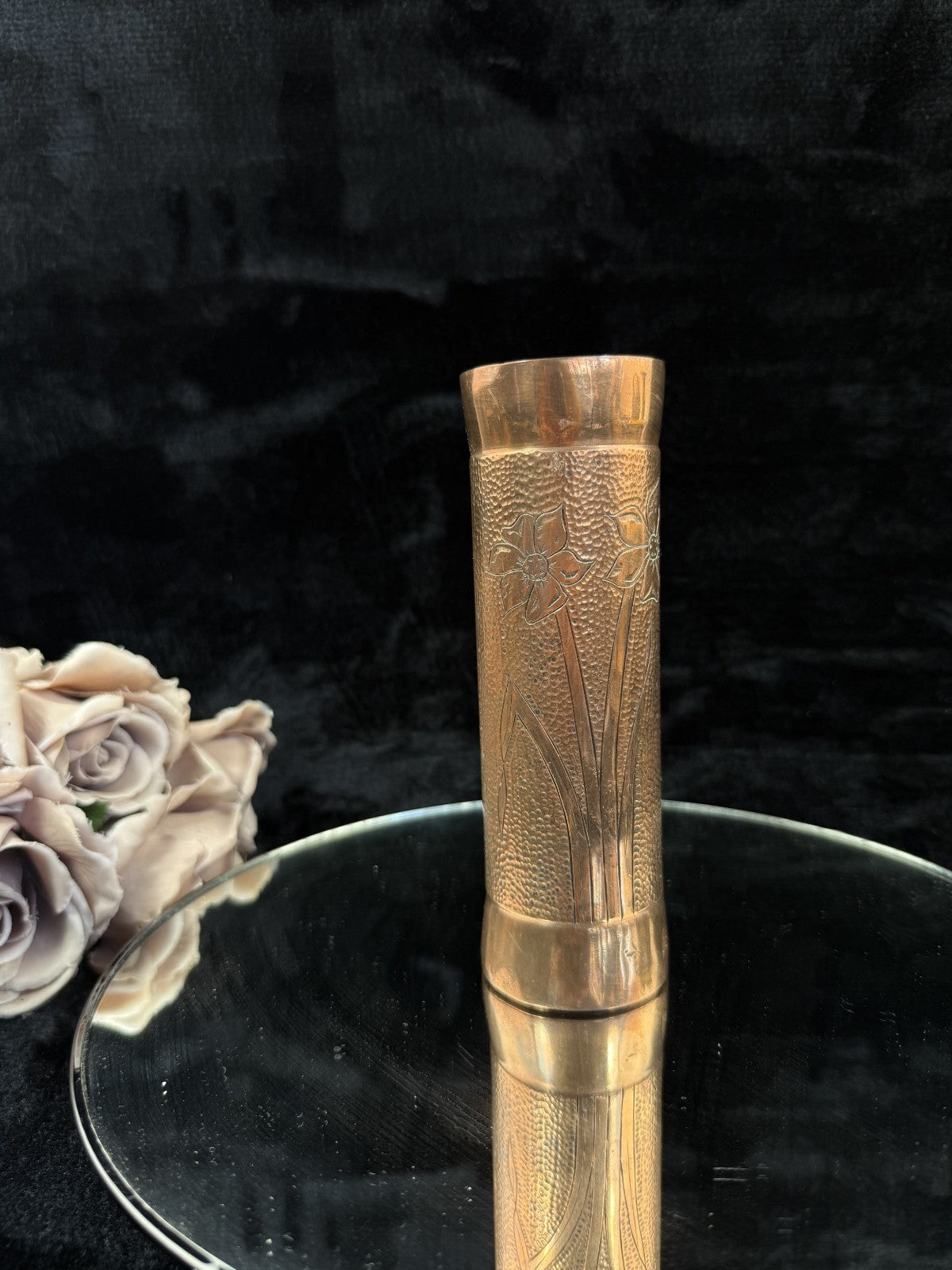 antique copper vase Arts and Crafts Period with Motifs Floral heavy Collectable10