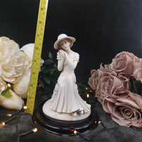Thumbnail for Collection Leonardo Figurine Annie Rowe Sitting  7.5