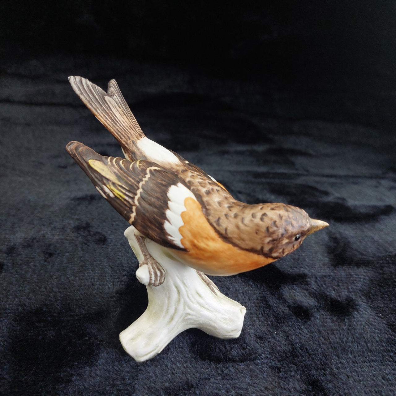 Goebel Bird CY86 Figurine 5in Porcelain Songbird W.Germany Vintage 1967 Ornament3