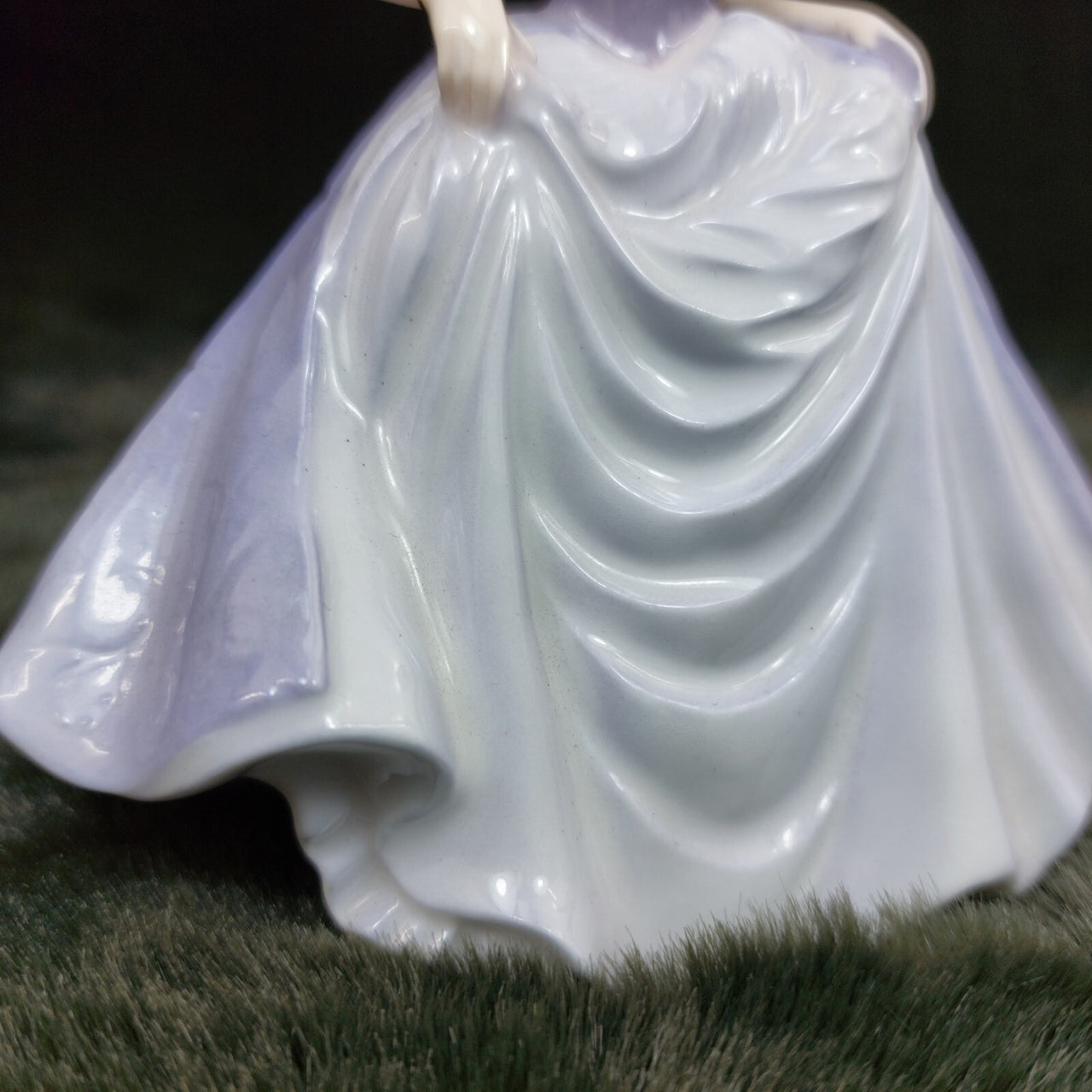 Good Coalport Luck English lady Porcelain by Jack Glynn purple mint condition 4