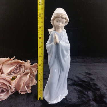 NAO by Lladro 1980 Girl Praying Figurine 10.5