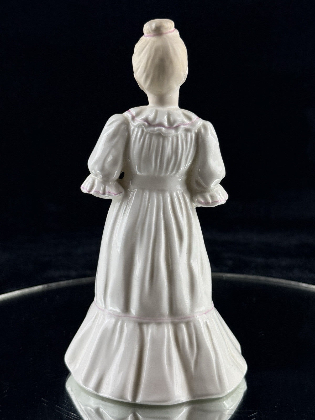 Coalport The Bridesmaid Bone China Figurine Hand Decorated England 6in7