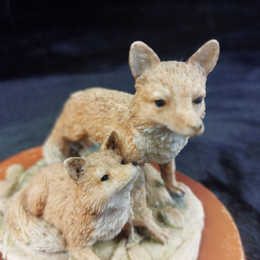 Regency Fine Arts Foxes Figurine decor Woodland Scene – 265g 4