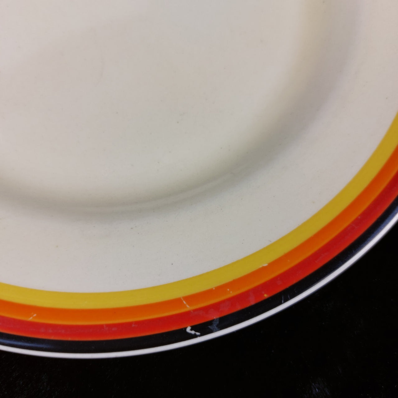 1927-1936 Clarice - Cliff "Bizarre" Plate 8" Rare Newport Pottery England Brand.2
