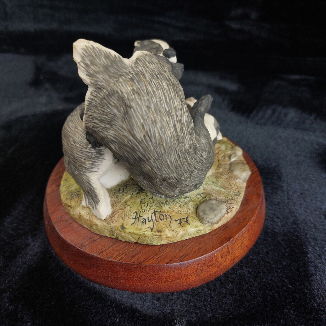 Border Arts Fine 1977 Hayton Badgers Figurine Hand Made Scotland Wood Base 2