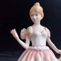 Thumbnail for Royal Doulton Good Gift of Love Figurine decor 8.5in Pink White 491g 1993 Nada 10