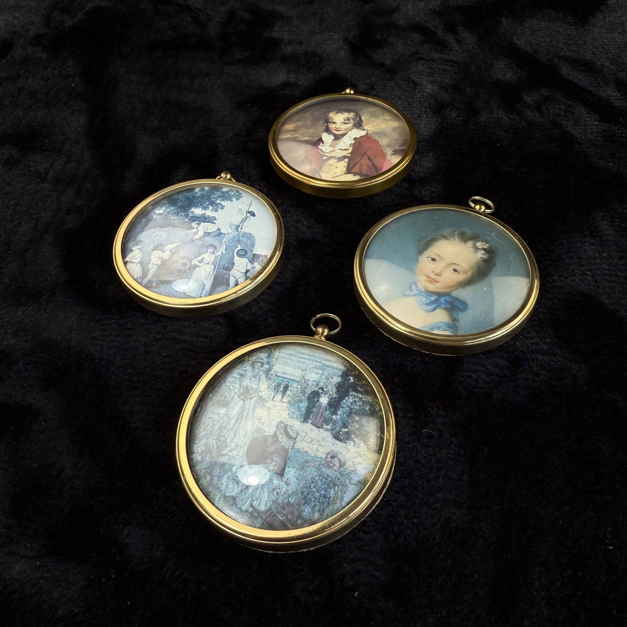 Set of 4 Vintage Miniature 9 cm Portraits Peter Bates Gallery National frame set10