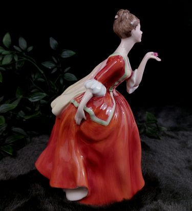 Royal Doulton Porcelain victorian lady Figurine Flower of Love signed 0