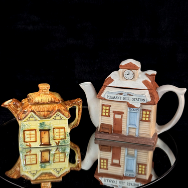 Keele St Pottery Thatched Cottage & Pleasant Hill Station Teapot Set kitchen dec0