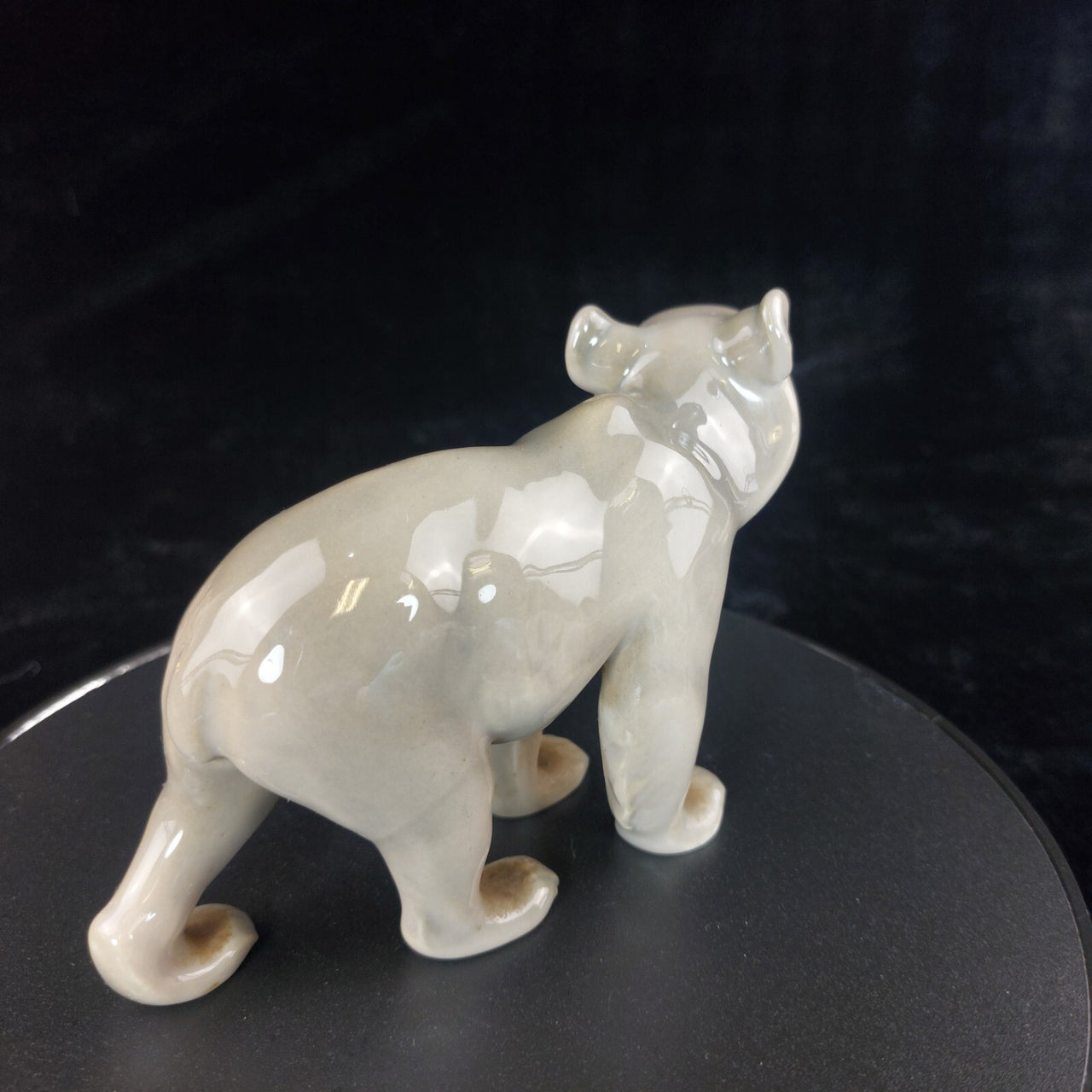 Bing & Grøndahl Bear Figurine B&G 1804 Good Condition Porcelain Denmark 9.5x16cm2