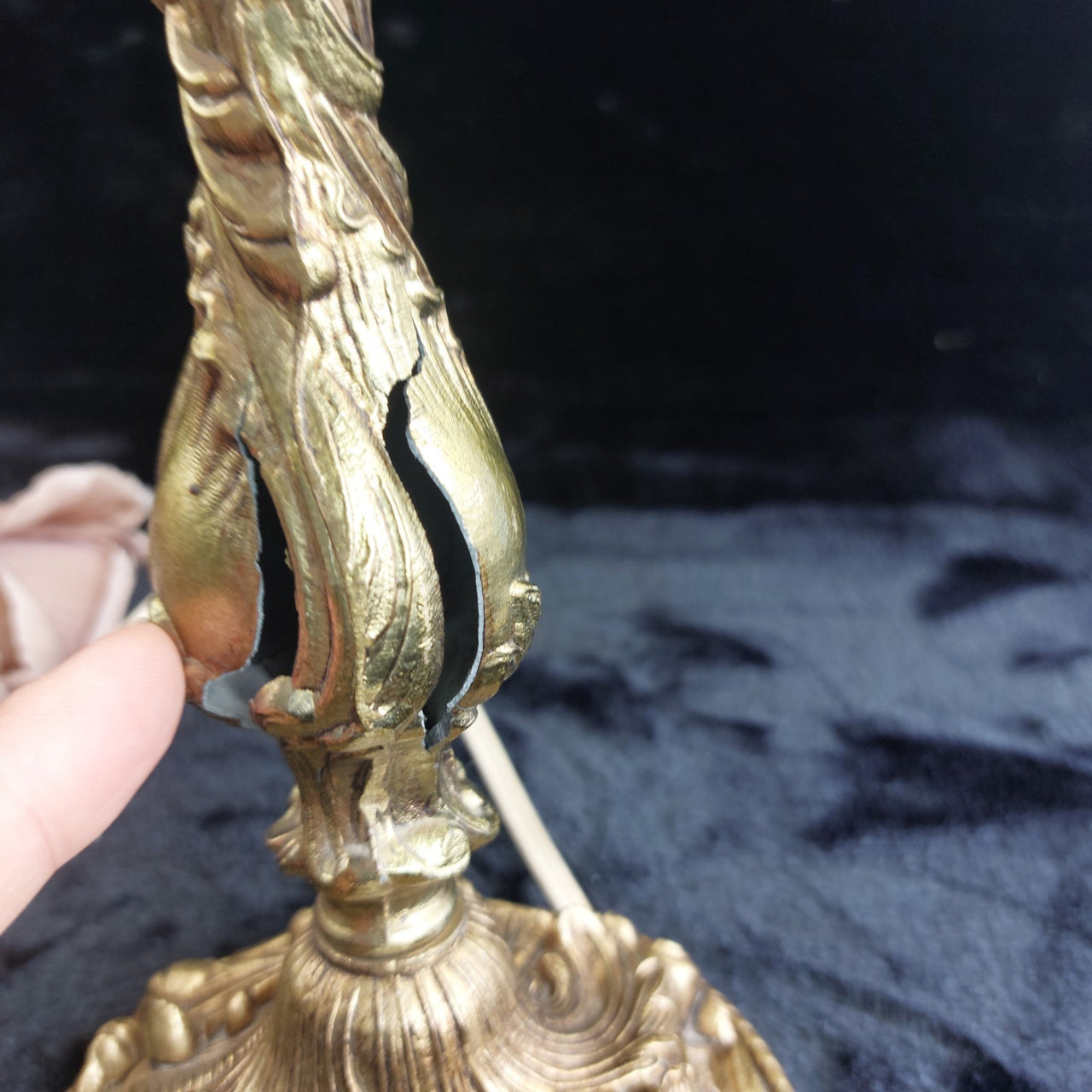 Antique style Brass Baroque Table Lamp, 14 in, see the pictures Gold9