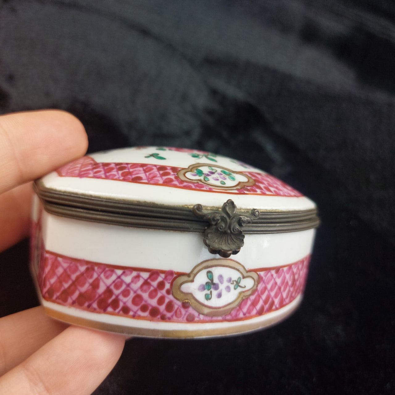 Chinese Porcelain Trinket Jewelry Box Floral Pink Lattice 3" Metal Hinged Lid6