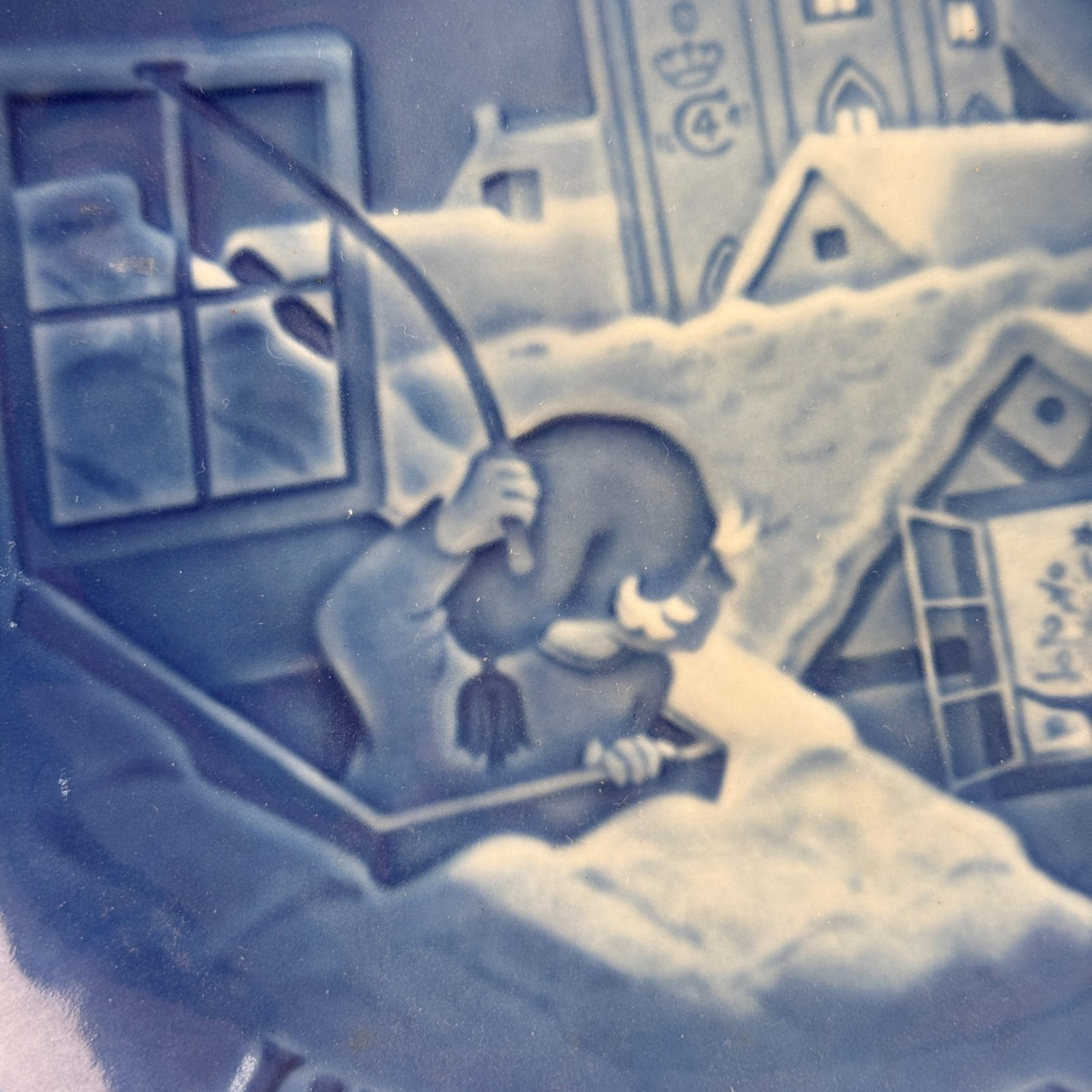 Bing & Grøndahl 1977 Christmas Wall Plate Copenhagen Juleaften B&G Denmark 7"6