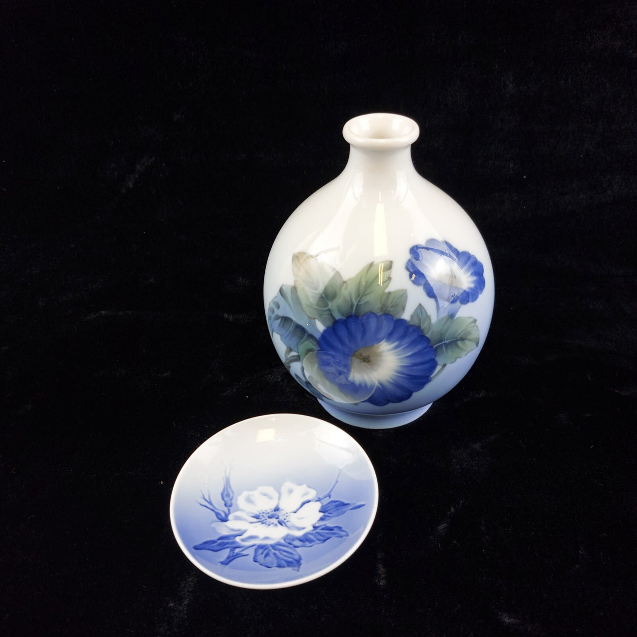Royal Copenhagen Porcelain 1963 - 69Dish and Vase, Luxury Gift Floral Designs.16