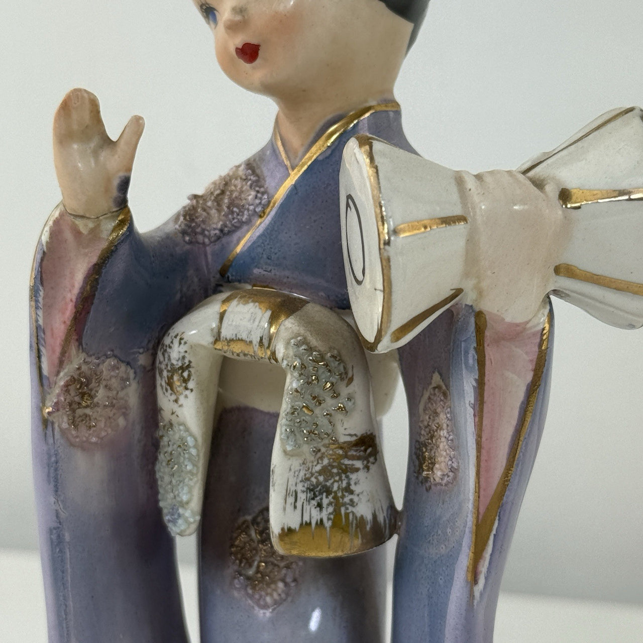 Vintage Geisha Girl Figurines Pair 9” Ceramic Japan Style Kimono Parasol & Drum13