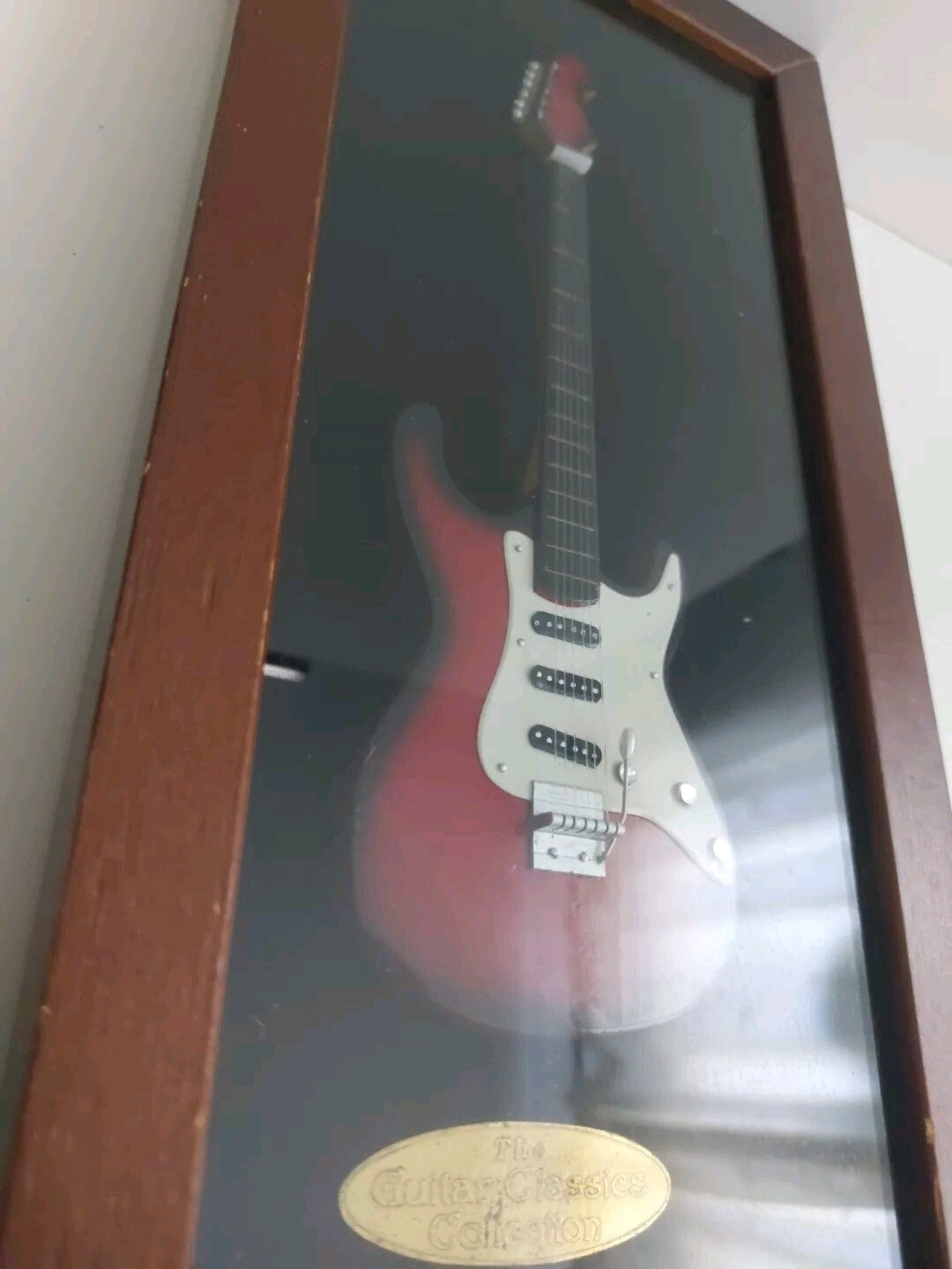 Wooden Frame with Guitar Model, Classics Collection 13"x 6.3" x1.2" object frame6