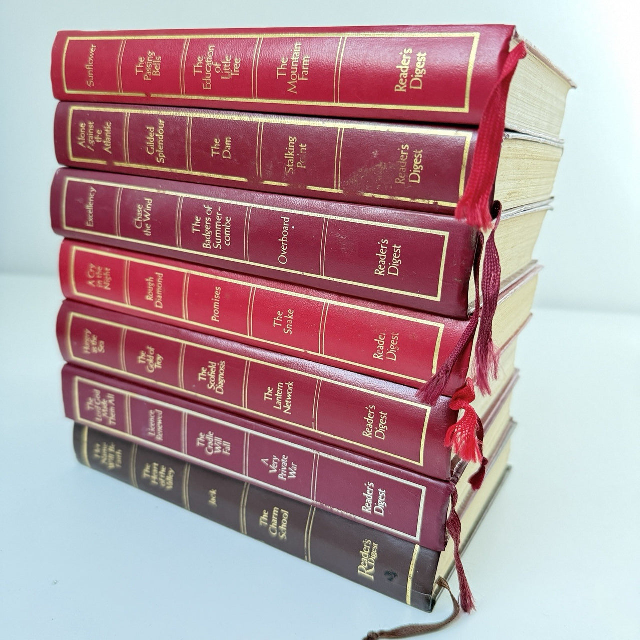 Reader’s Digest Condensed 1980s Books Set x7 Red Leatherette Bookshelf Deco11