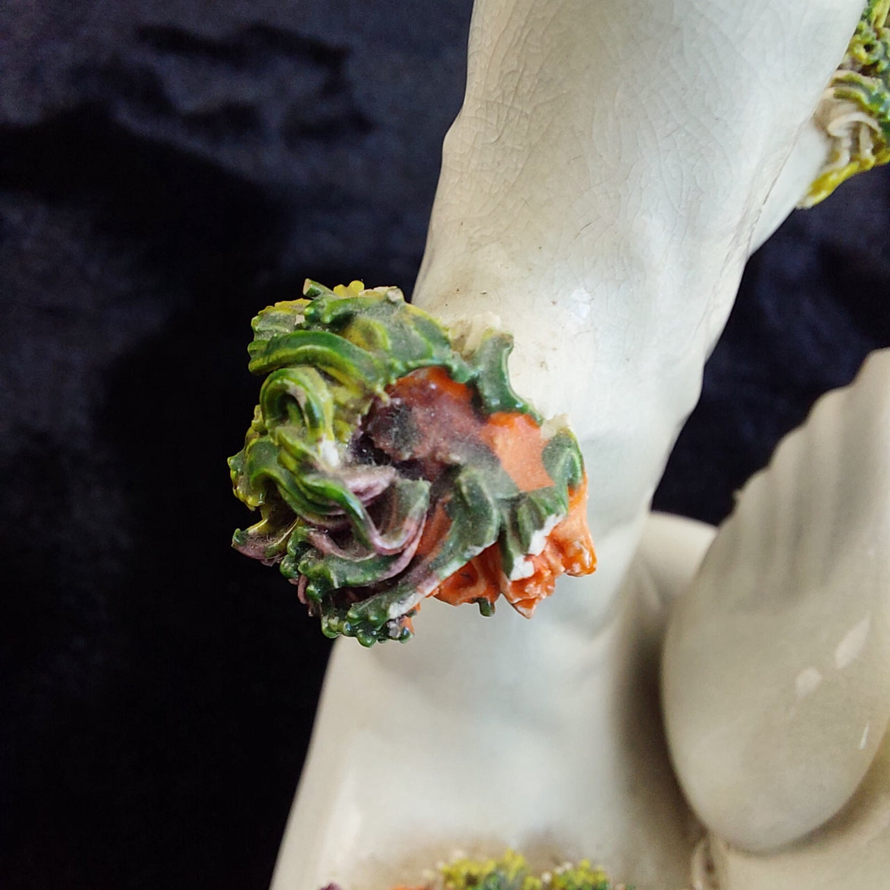 Antique staffordshire Swan Victorian Spill Vase Porcelain 4.5" Crazed decor6