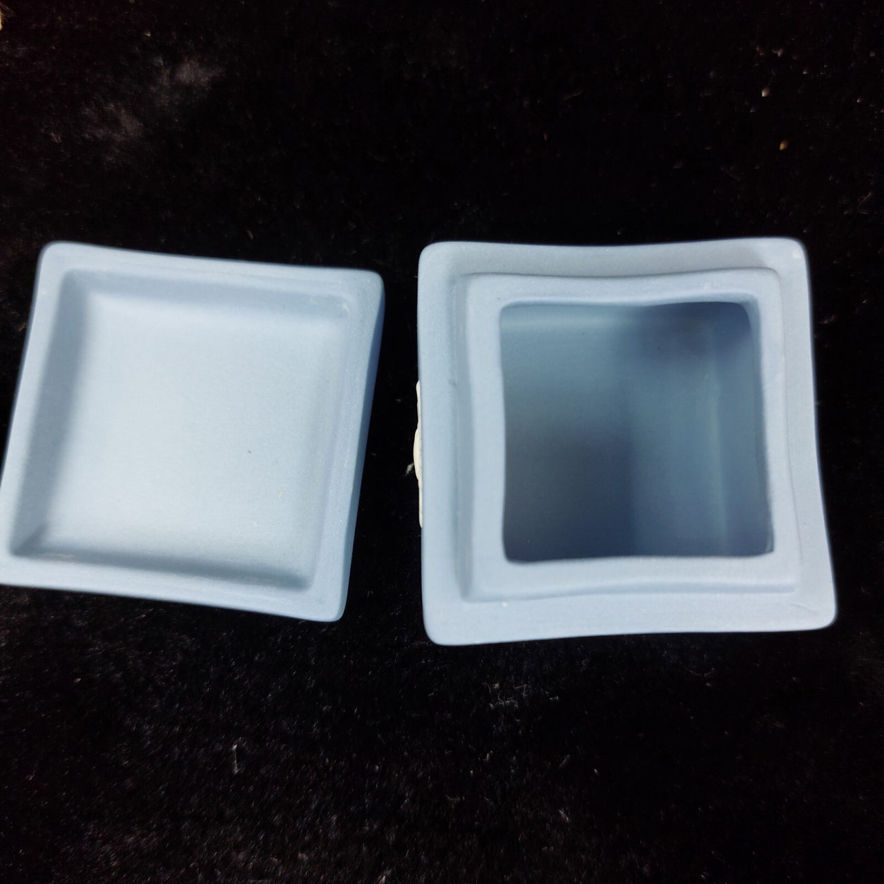 Wedgwood Blue Jasperware Mini Square Trinket Box & Plate Set – England in Made 9