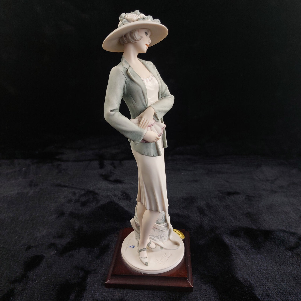 Florence Giuseppe Armani beautiful lady Figurine – 31cm Tall – Mabel 1994 Italy.3